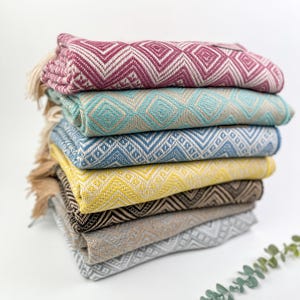 Reversible Alpaca Throw Blanket: Diamond Geometric Peruvian Blanket