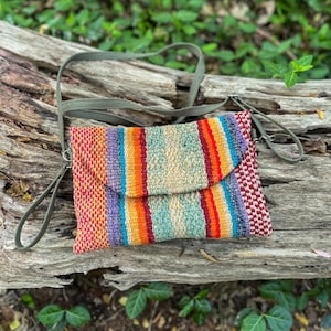 Andina Vintage Clutch Wristlet with Crossbody Strap, Peruvian Bag, Boho Clutch, Vintage Crossbody, Upcycled Andean Wristlet, Ethnic Bag
