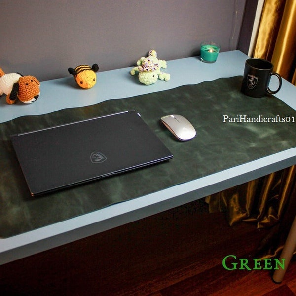 Grand tapis de souris en cuir de grain supérieur, tapis de bureau personnalisé fabriqué à la main, tapis de souris étendu personnalisé, accessoires techniques personnalisés, accessoires de bureau