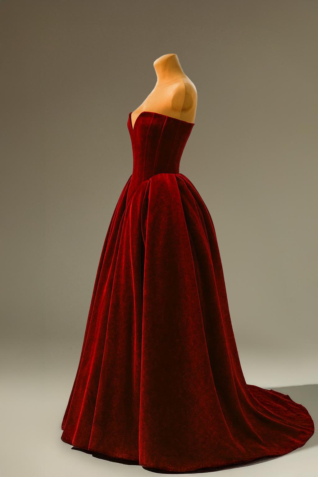 red winter wedding dress Deep Velvet Ballgown, Alternative Dress, Heart Neckline, Masquerade Gown, Princess Bridal Look, Formal Outfit F25NNL1748 900+ Indian Bridal ideas Size:petite 1- 3Y