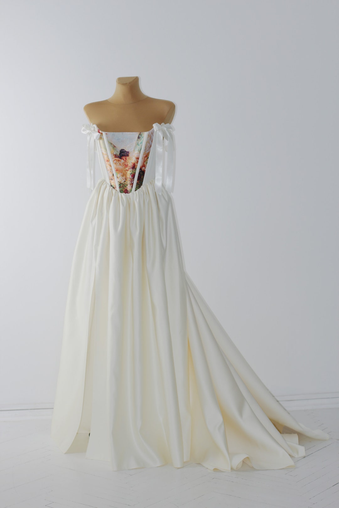 SATIN CORSET WEDDING DRESS