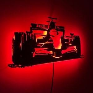 Arte de pared de metal con luces LED para coches de carreras, decoración de pared de coches deportivos con luces LED, decoración artística de coches deportivos, decoración de sala de juegos, regalo para amantes de los coches, regalo de letrero de garaje para coches