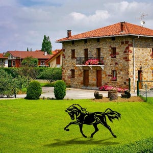 Letrero de metal con forma de caballo para jardín, decoración grande para jardín, arte para el jardín, regalo ecuestre, decoración metálica para ranchos, regalo para amantes de los caballos, letrero de jardín rústico