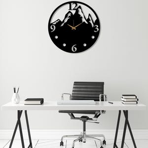 Black Mountain View Large Wall Clock, Modern Design Silent Wall Clock, Unique Home Decor Art, Farmhouse Wall Clock, Wanduhr, Horloge Murale imagen 3