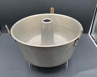 Walker Ware Spring Form Tube Pan Two Piece Cake Pan Vintage Aluminum Bakeware
