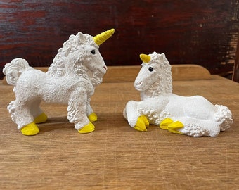 Pair Stone Critters Don James 1980s Curly Unicorn Figures White Yellow Unicorns