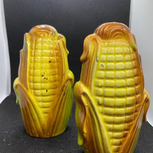 Vintage Ears of Corn with Husks Salt/Pepper Shakers Made in Japan