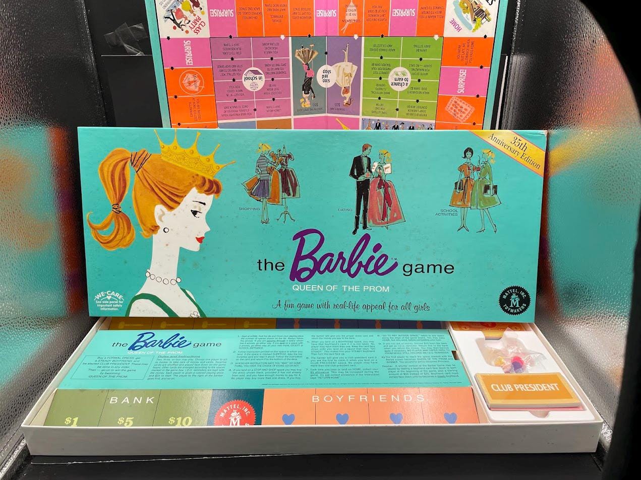 1994 Barbie Queen of the Prom 1961 Replica Game 35th Anniversary
