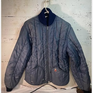 Vintage Nylon Puffer Jacket Inwood NY Dog in a Red Coat Patch Emblem Navy Blue