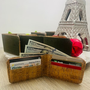 Cartera delgada de dos pliegues de cuero de corcho vegano para hombre