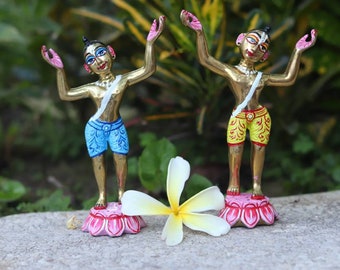 Belle idole/statue Gaura nitai dansante, idole gaura nitai avec support de lotus, idole sacrée, taille - 6,5 pouces. avec une robe gratuite