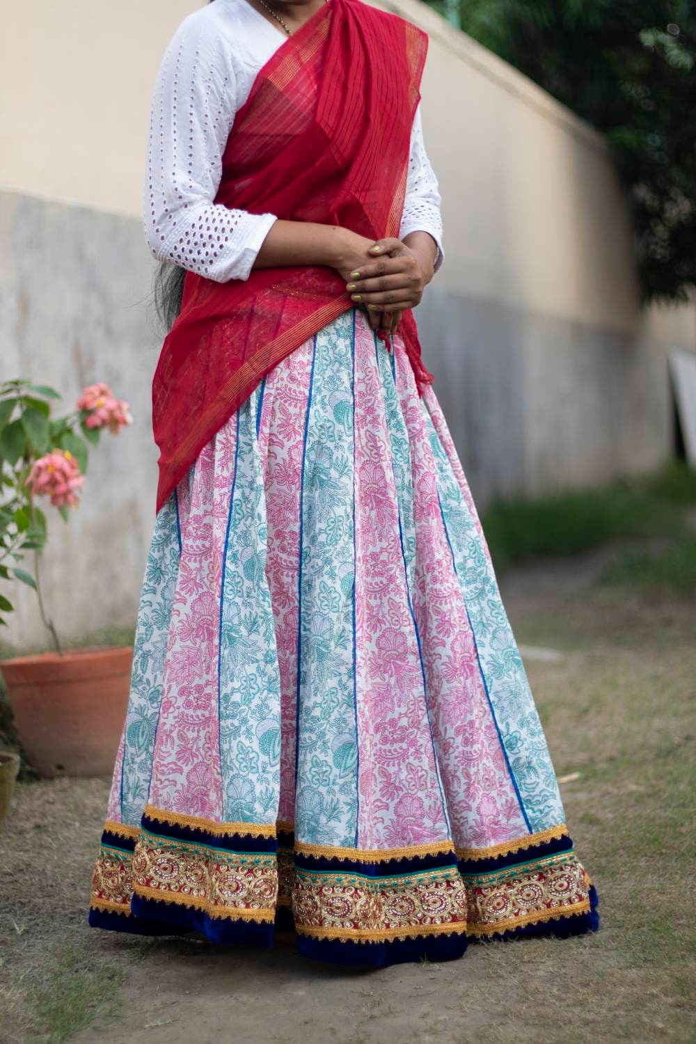 Buy 100 Pure Cotton White Light Pink Floral Print Gopi Dress With Dupatta and Blouse Piece Ghagraskirts Height 39 Inches Waist to Feet Online in India Etsy