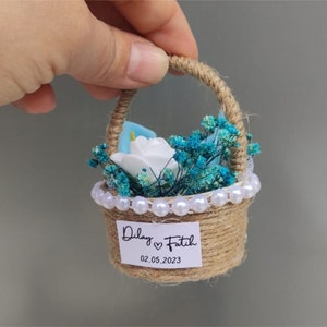 Calamite per gli ospiti, bomboniere con cesto di fiori, mini bouquet di fiori, bomboniere rustiche