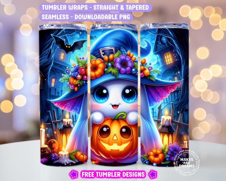 Puede incluir: Envolturas de vasos con tem&aacute;tica de Halloween con un lindo personaje fantasma con un sombrero de bruja y sosteniendo una calabaza. El dise&ntilde;o presenta una escena nocturna espeluznante con un murci&eacute;lago, velas y el texto "TUMBLER WRAPS - STRAIGHT & TAPERED SEAMLESS - DOWNLOADABLE PNG" y "FREE TUMBLER DESIGNS".