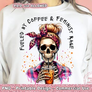 Gevoed door koffie en feministische woede, skeletfeminisme png, skeletfeministische png, skelet esthetische feministische png, sublimatiefeminisme png