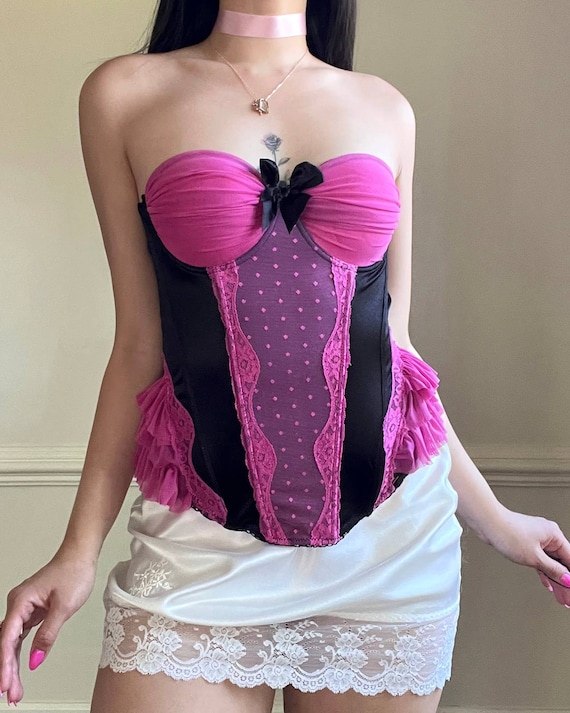 Vintage 80’s inspired special corset featuring mes