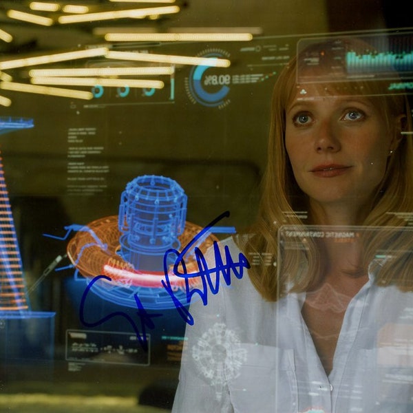 Gwyneth Paltrow IRONMAN In Person Signed Photo