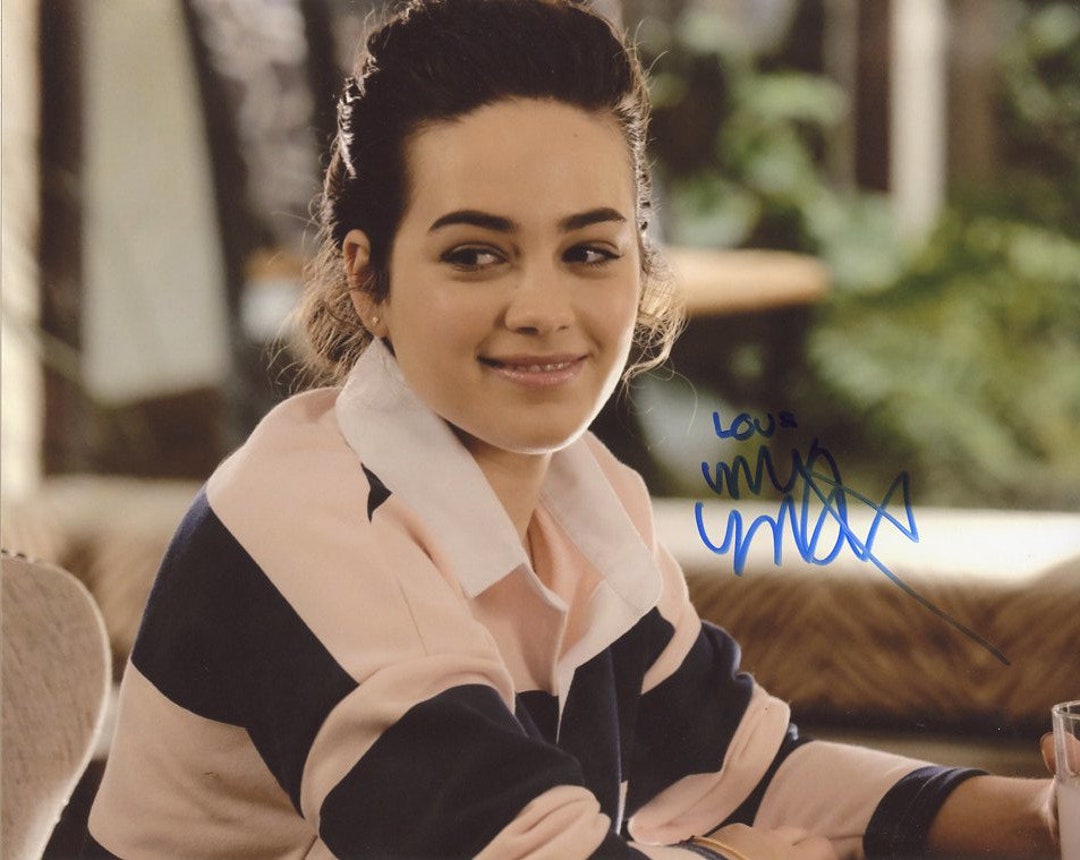 Mary Mouser COBRA KAI private Signing in Person Signed Photo - Etsy Sweden