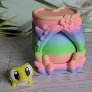 Cute Mini Frog Set | Frog Hut | Mini Frog | Cute Frog Toy | 3D Printed Toy | Frog Lover | Frog Gift| Gift for Him | Gift for Her