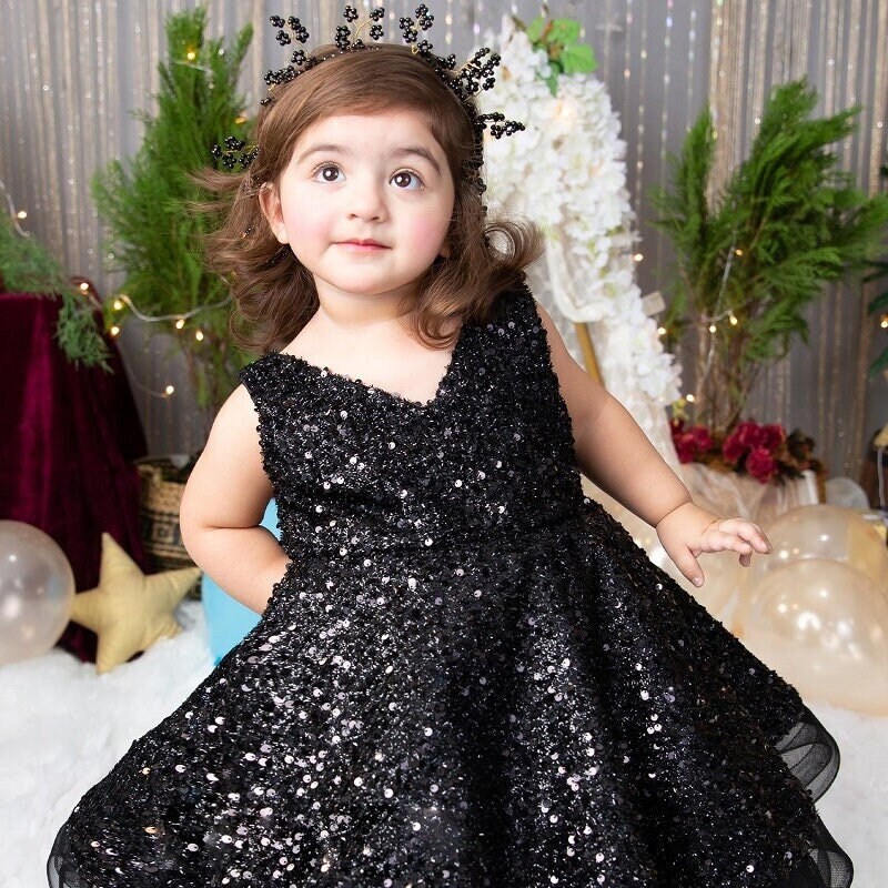 navy blue a line dress A-line Lace Appliques Short Homecoming Bmisegm Girls Skort High tag-Janell Williams-model Sizes:5T