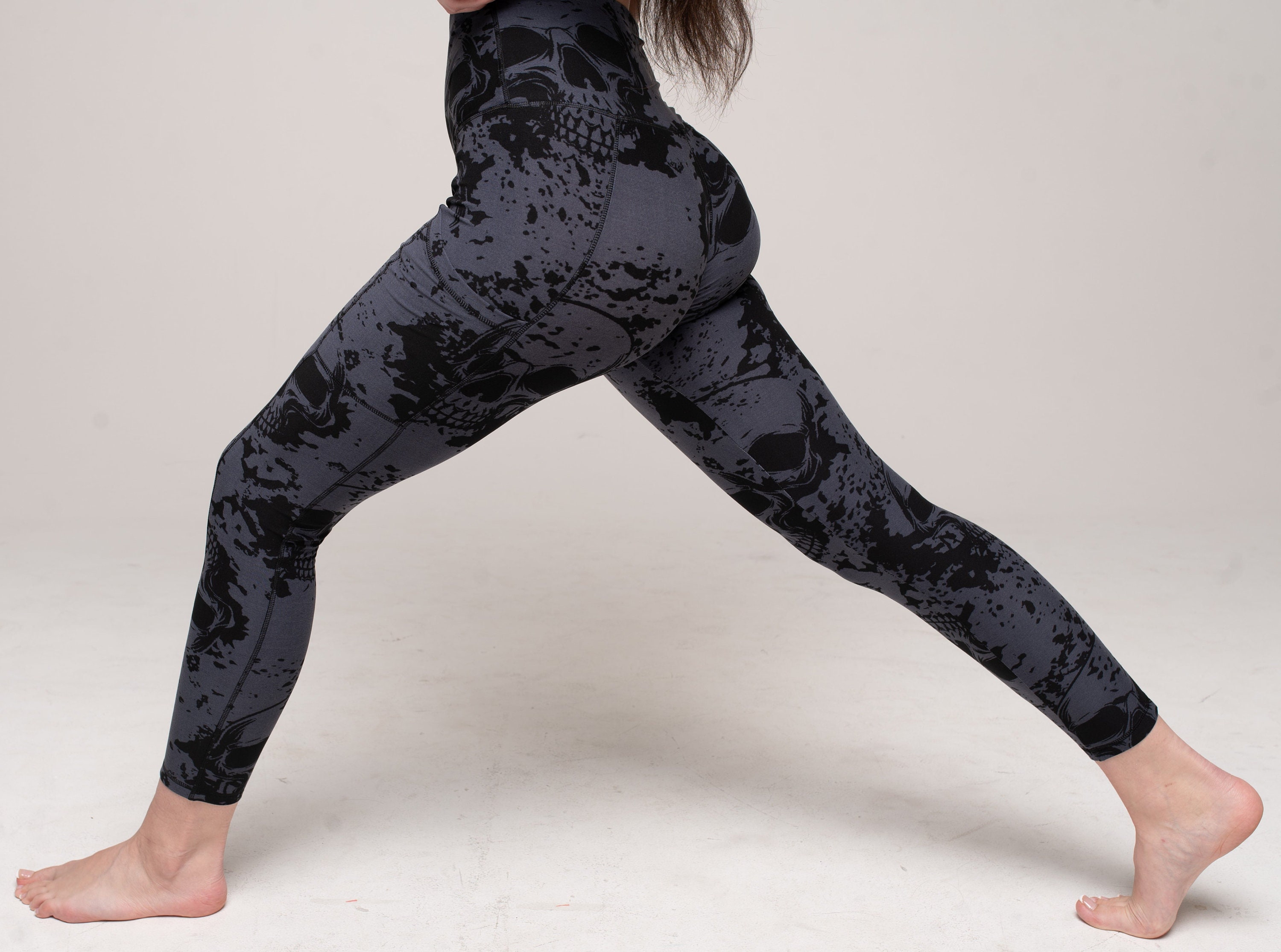 Black Skulls Leggings with Pockets for Women, 5" High Waist, Yoga Pants