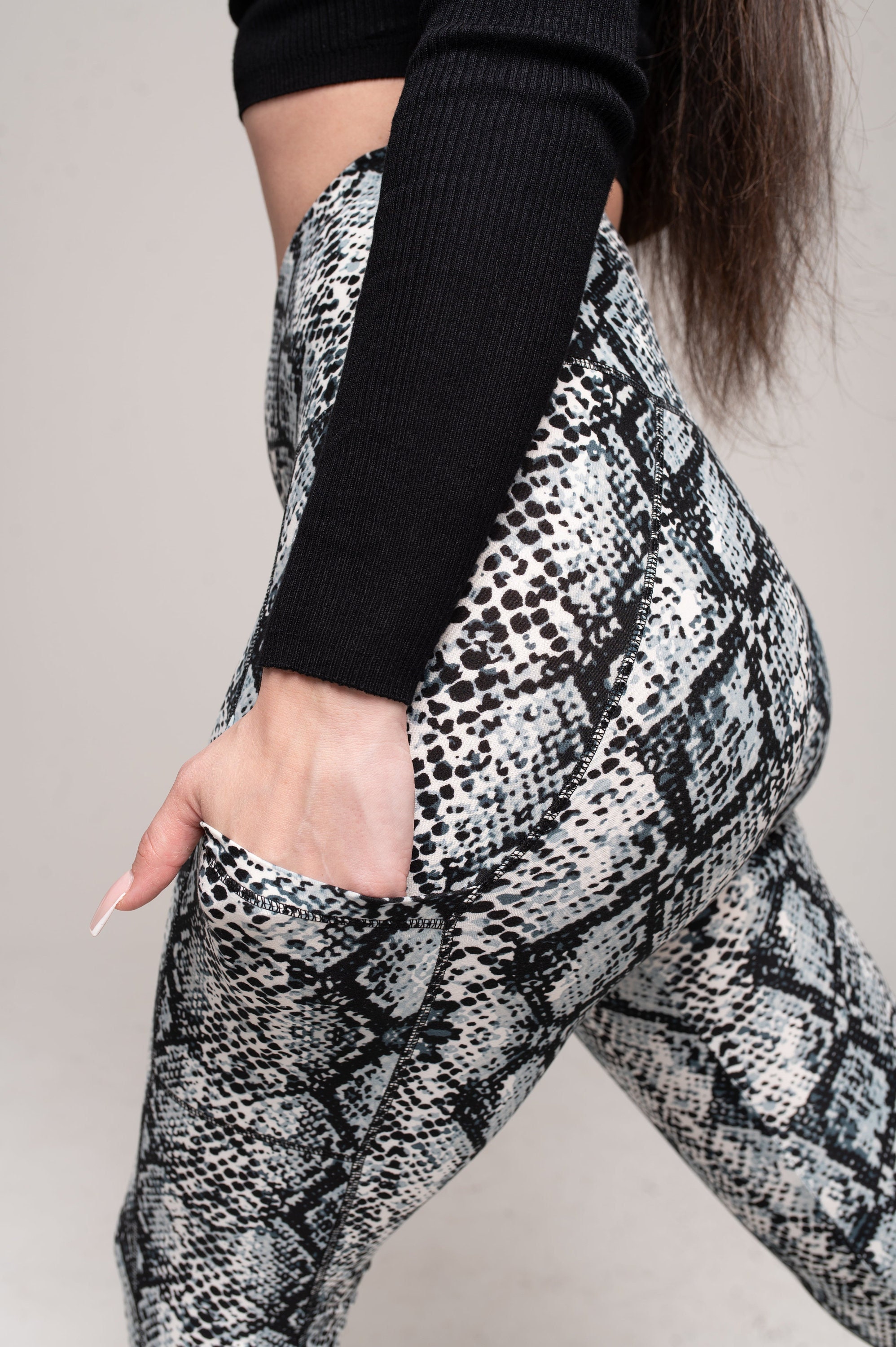 SPANX® Faux Leather Snakeskin Print Leggings | Bloomingdale's