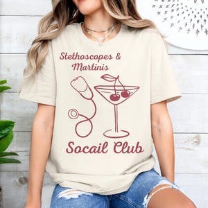 Medical Gift Shirt Martini Design Stethoscope Graphic Hospital Present Healthcare Worker Funny Tshirt Nursing Humor Medical Apparel Gift