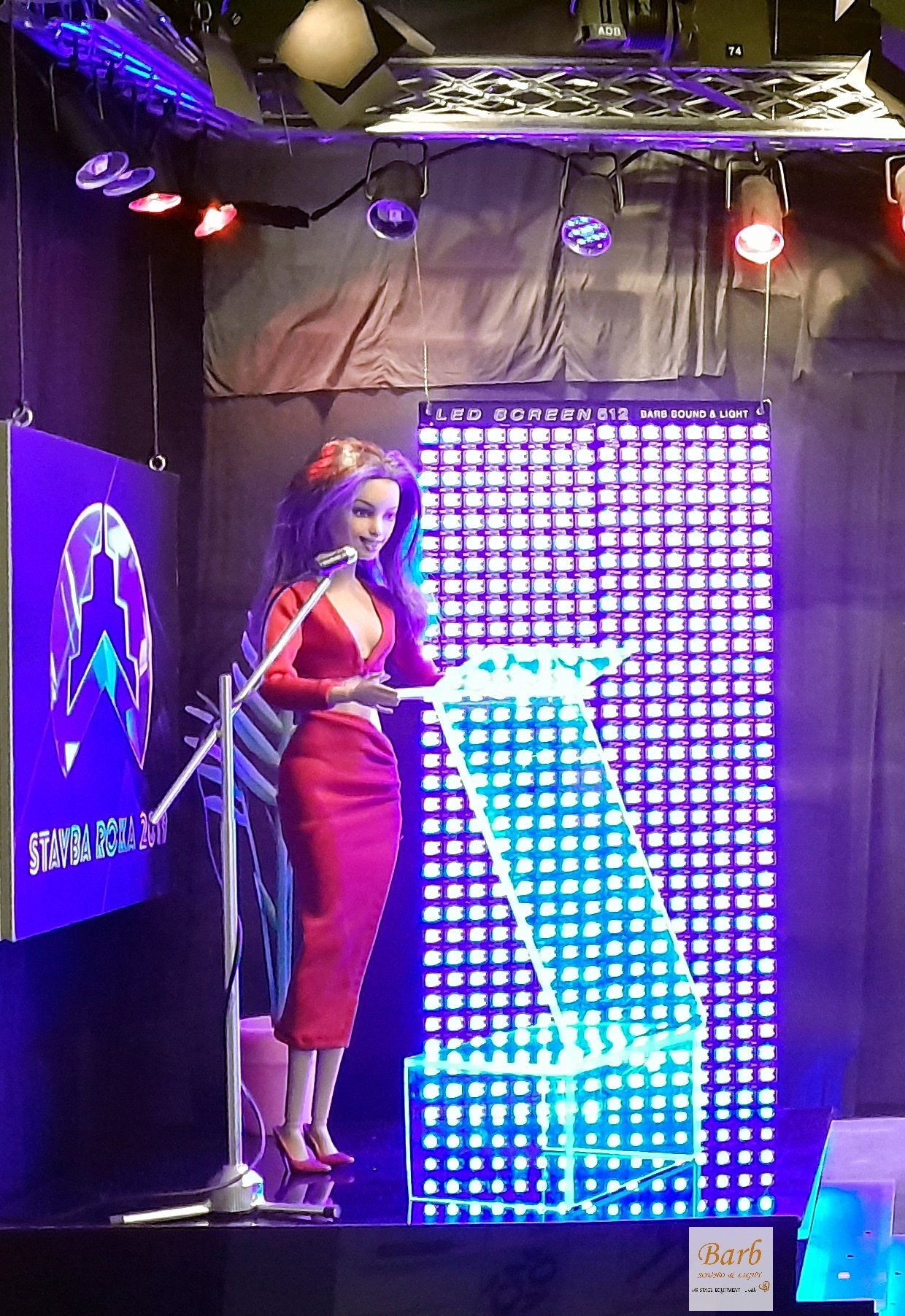 Singer barbie doll España