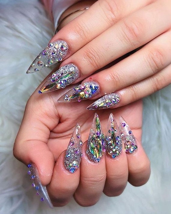designer press on nails
