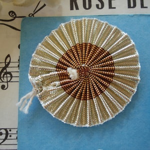 Vintage India HM Silver Copper Lurex Metallic Ribbon Pleated Cocarde Cockade Pinwheel Applique Ribbonwork Rosette Flapper Hat Doll Dres Trim
