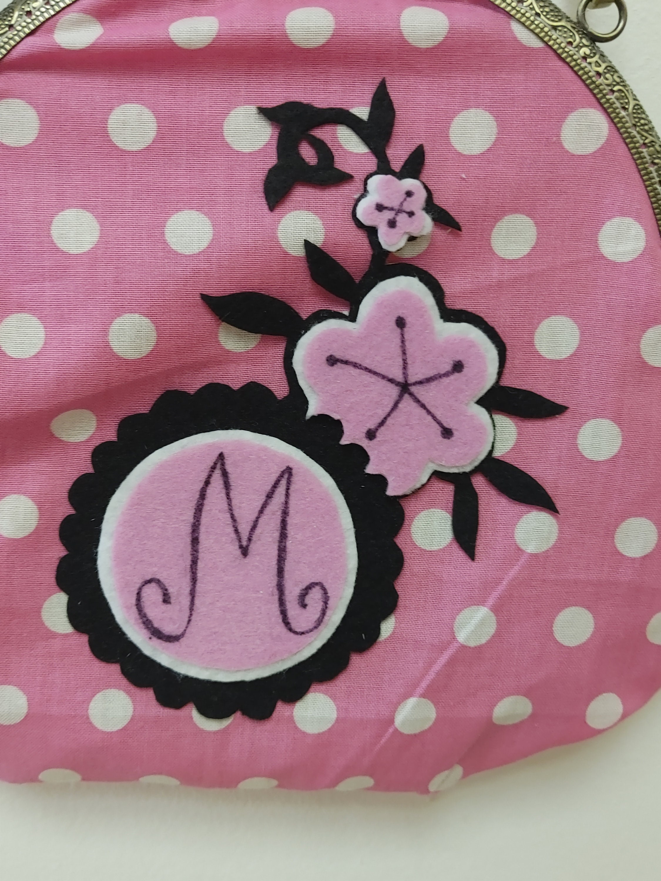 Hello Maybebe🥰 Kini Mayonette punya koleksi Sling Bag terbaru loh!! Jimin  Sling Bag Suga Sling Bag Sohee Sling Bag Dengan design yang… | Instagram