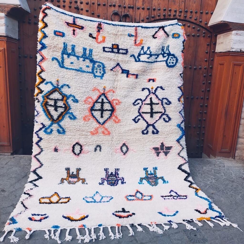 Tapis Berbère Azilal Écru à Motifs Colorés