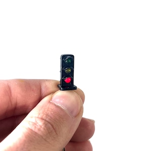 Verkeerslicht 3 seinen in schaal H0 / 00 met micro led SMD modelspoor model FR11