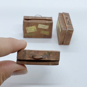 ヴィンテージ段ボールスーツケース - ドールハウスミニチュア