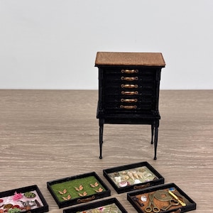 Miniatur Schmuckschrank -Miniatur Sammlung
