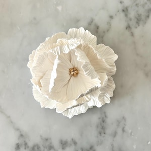 Flower Wall Sculpture, Clay Wall Art, White Wall Decor, Modern Art, Textured Luxury Flower, Timeless Clay Bloom Gift, Floral Wall Accent.