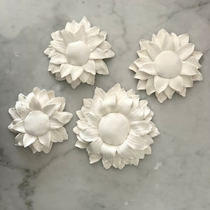 Sunflower Sculpture Textured Wall Art Flower Floral Wall Art Dimensional Flower Wall Hanging Floral Decor Housewarming Gift
