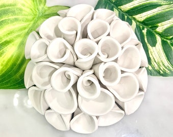 Wall Sculpture Flower, 3D Wall Art Flower Sculpture Clay Wall Art  Modern Wall Art Sculpture, Floral Decoration.