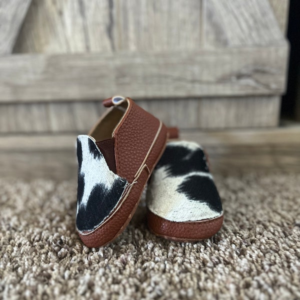 Custom cowhide fabric infant soft soul slip on shoe