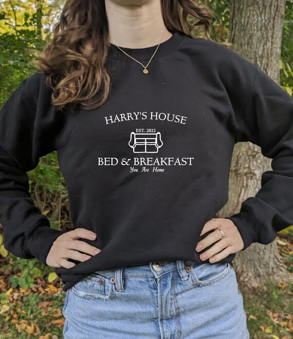 Harry's Bed and Breakfast Crewneck Harry Styles Fan Gift - Etsy