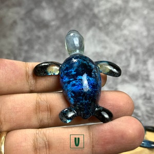 Handmade Resin Sea Turtle Figurine Set: Ocean Floor Art