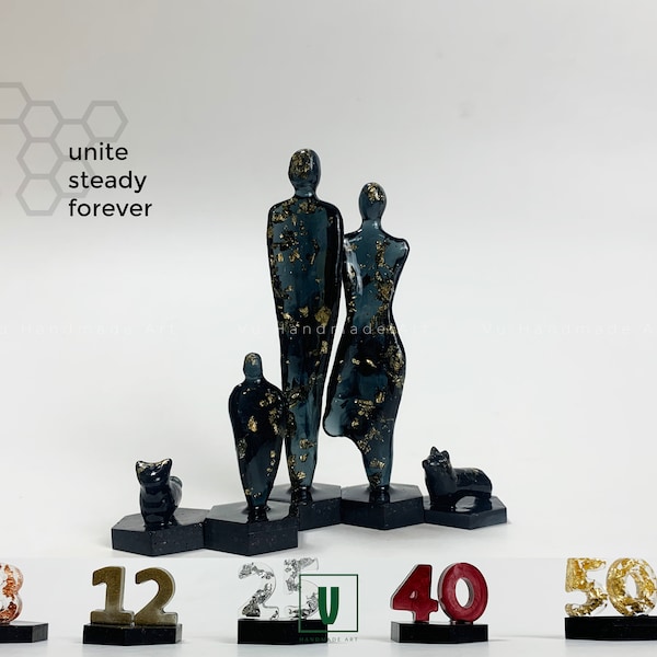 Custom Family of 3 "Walking Together" with pets Family Sculpture Figurines Gift Decoration Christmas ornament | Wedding anniversary gifts