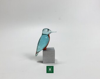 Perched Kingfisher bird sculpture art shelf sitter figurine | Tabletop, Tiered tray, Shelf, Home Modern Decor | Resin art sculpture