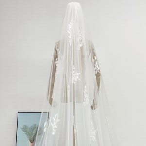 3D Branch Leaf Lace veil Scattered Leaf Lace wedding veil Vintage Veil with comb 1T Cathedral Wedding Veil for Bride Fingertip/Chapel veil