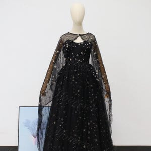 Starry Gold Stars Black Sleeveless Spaghetti strap Ball Gown Elegant Wedding Dress Evening Dress Black Prom dress Gothic homecoming dress