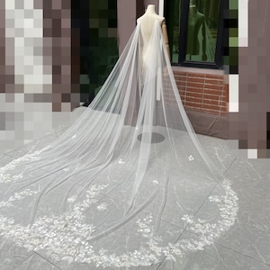 Outdoor Shoulder Clips Veil Luxury Boho Flower Veil Bridal Floral Wedding Cape Veil Shoulder Veil Stunning Long Lace Veil Chapel veil