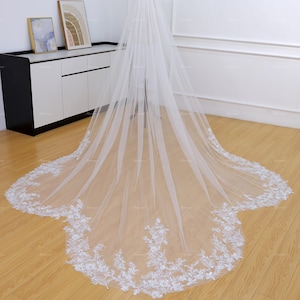 Boho Sparkly floral lace Scalloped Veil Wedding Veil Vintage Bridal Veil with comb 1 Tier Boho Cathedral Long Veil Scallop Hem Gorgeous Veil