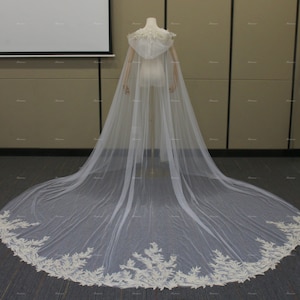 Boho Champagne Leaves Lace Hooded Cape Transparent sequins Gold Leaf Lace Cape for Bride Elf Party cape Custom veil Big Hood Cape