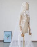 Beaded floral lace mantilla veil Spanish look Vintage lace trim wedding veil with comb Gorgeous Church long mantilla Veil Bridal lace veil