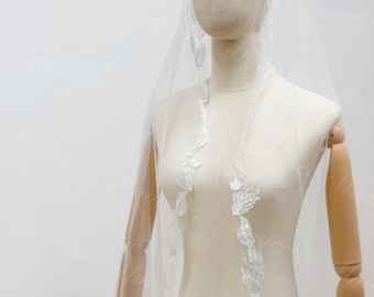 Clear sequin floral beads leaf lace mantilla veil with comb lace wedding veil Church long Veil Bridal veil Simple mantilla veil